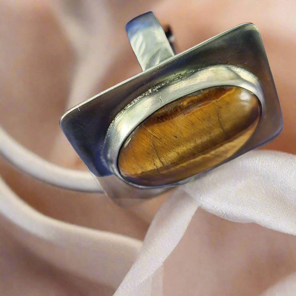 Eye on Ring
